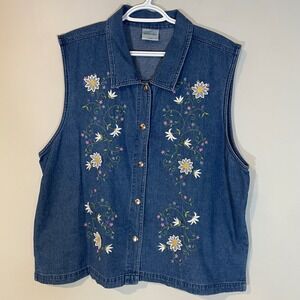 Decorated Originals Women XL Blue Denim Floral Embroidered Button‎ Front Shirt